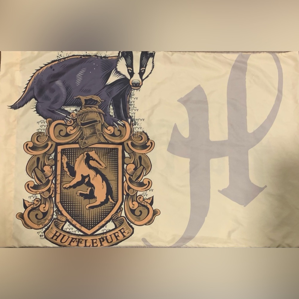 Warner Bros. Harry Potter Tan and Gray Pillowcase